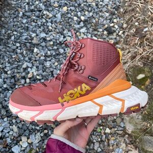 Hoka One One Tennine Hike Gore-Tex Sneakers Size 8.5 B